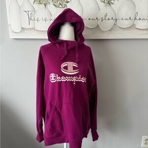 Champion hoodie in maroon. Big front pocket, great condition. Size XL